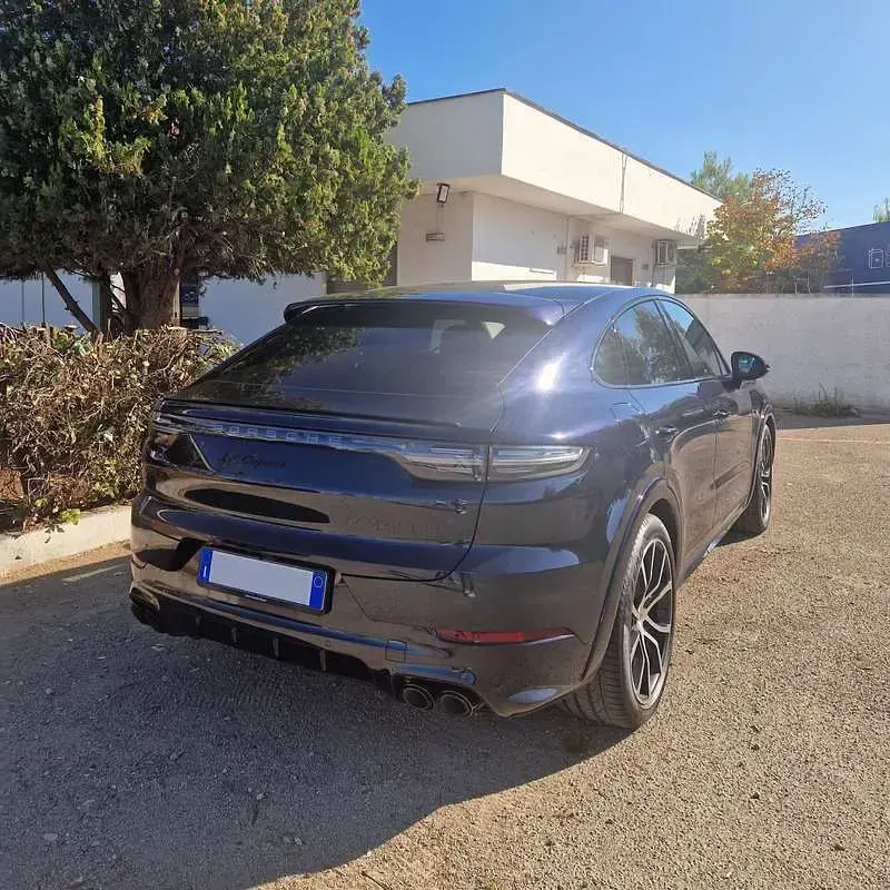 Usata Porsche Cayenne Platinum Edition 340 CV (250 kW) 2022 Blu/azzurro SUV