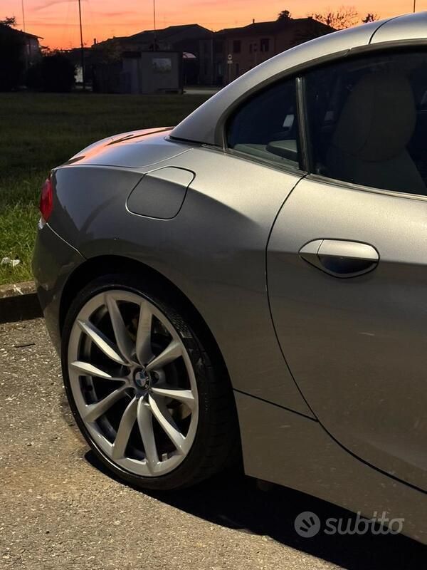 Usata BMW Z4 204 CV (150 kW) 2010 Grigio Cabrio