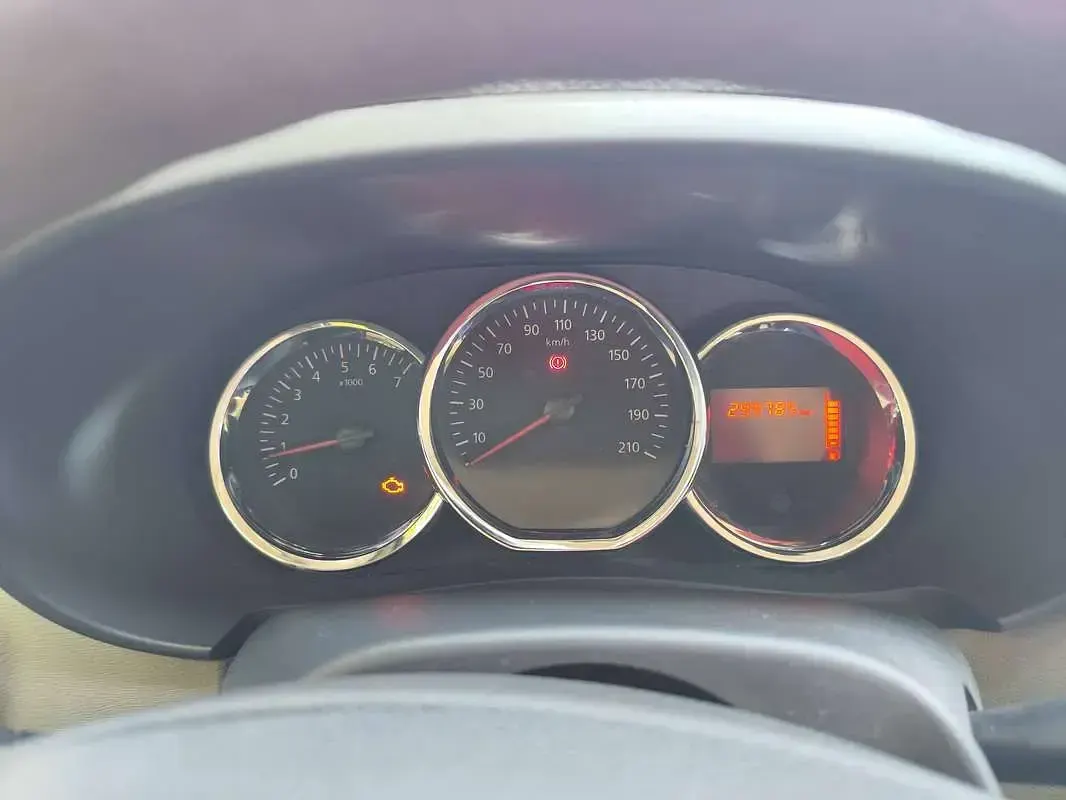 Usata Dacia Lodgy Lauréate 83 CV (61 kW) 2015 Bianco Monovolume