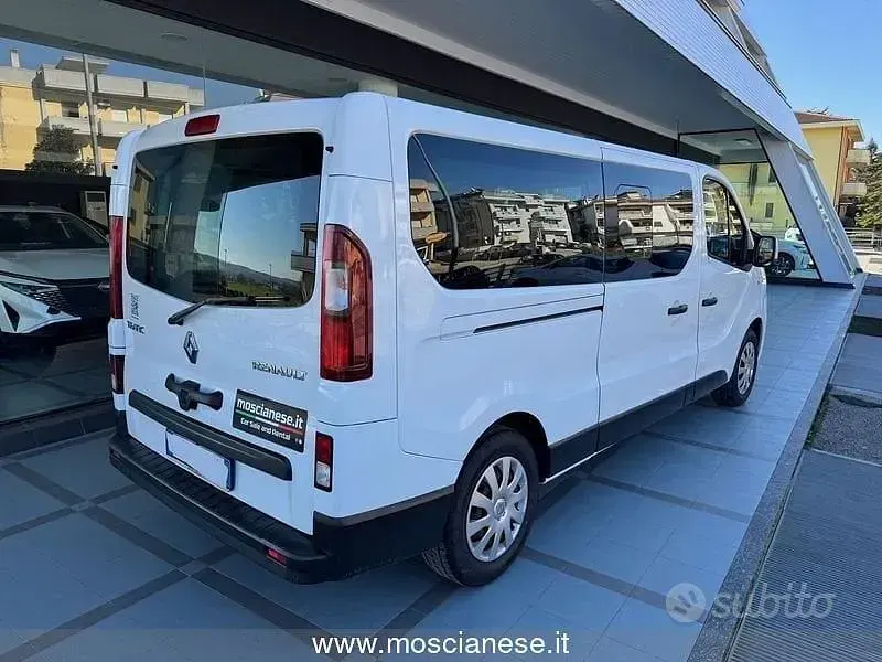 Usata Renault Trafic Zen 120 CV (88 kW) 2019 Bianco Monovolume