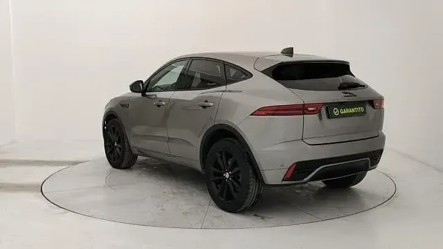 Usata Jaguar E-Pace R 163 CV (119 kW) 2022 Grigio SUV