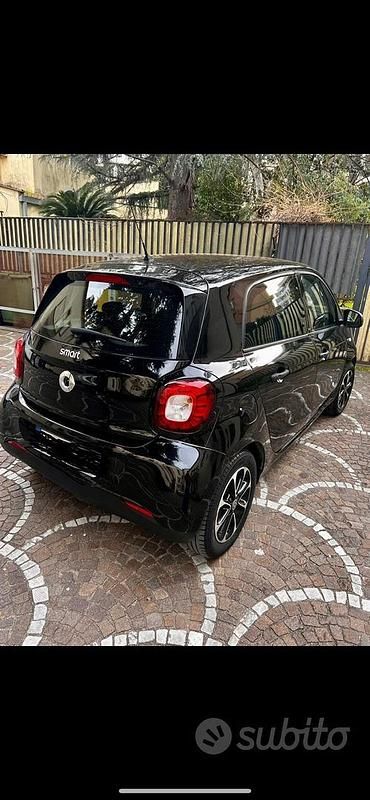Usata Smart ForFour 2019 Nero Utilitaria