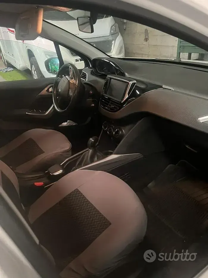 Usata Peugeot 2008 99 CV (72 kW) 2017 Bianco SUV