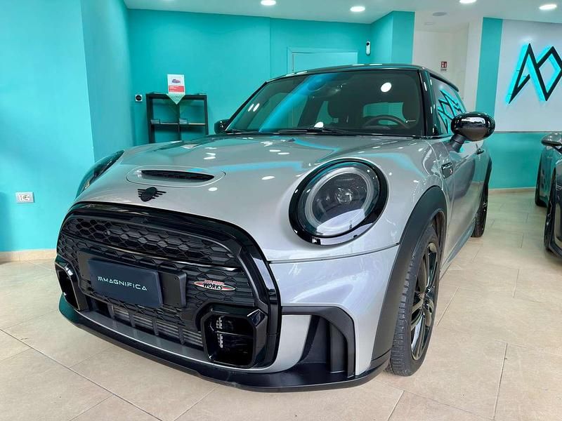 Usata Mini John Cooper Works 178 CV (130 kW) 2024 Melting silver metallizzato Utilitaria