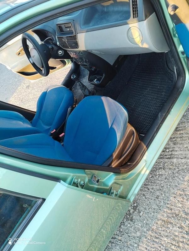 Usata Fiat Punto 2001 Verde Berlina