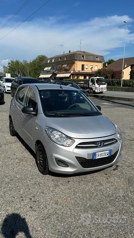 Usata Hyundai i10 69 CV (50 kW) 2011 Argento Utilitaria