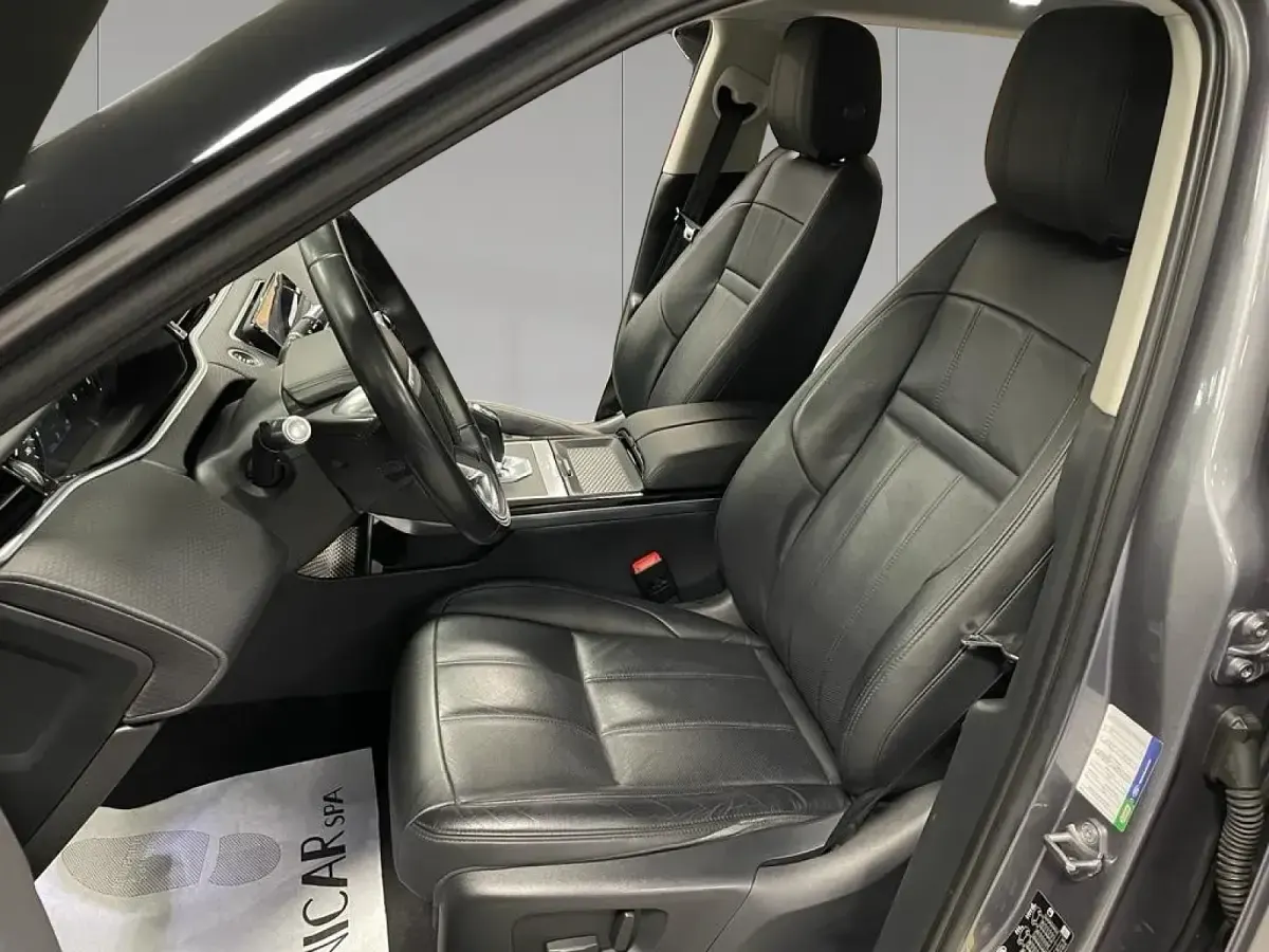 Usata Land Rover Range Rover evoque S 150 CV (110 kW) 2019 Eiger grey SUV