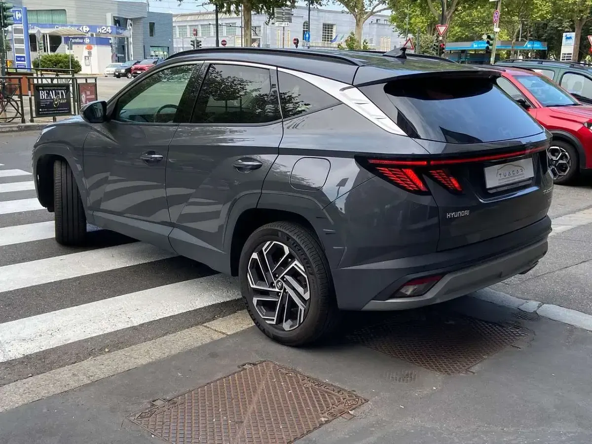 Usata Hyundai Tucson 215 CV (158 kW) 2024 Grigio SUV