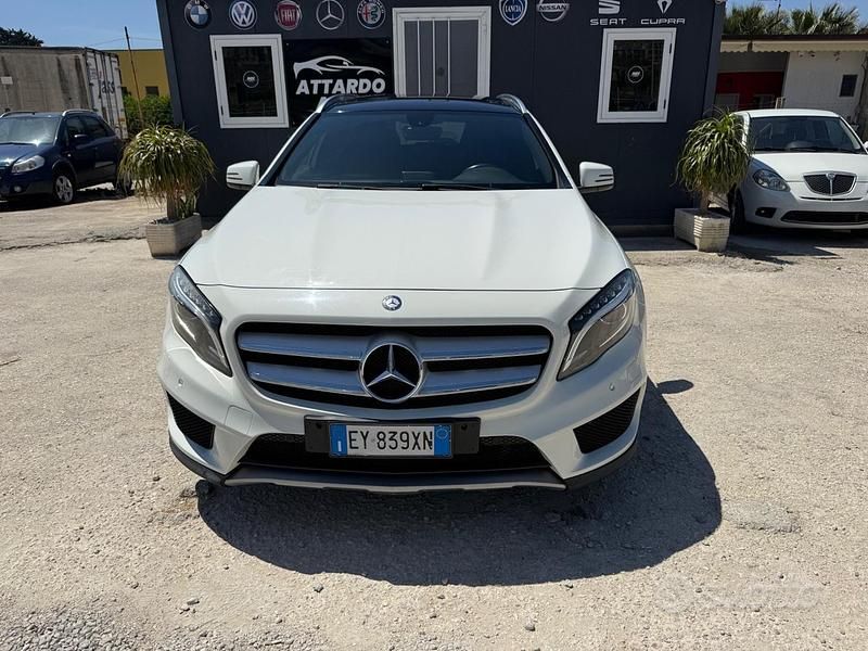 Usata Mercedes GLA220 Premium 170 CV (125 kW) 2015 Bianco SUV