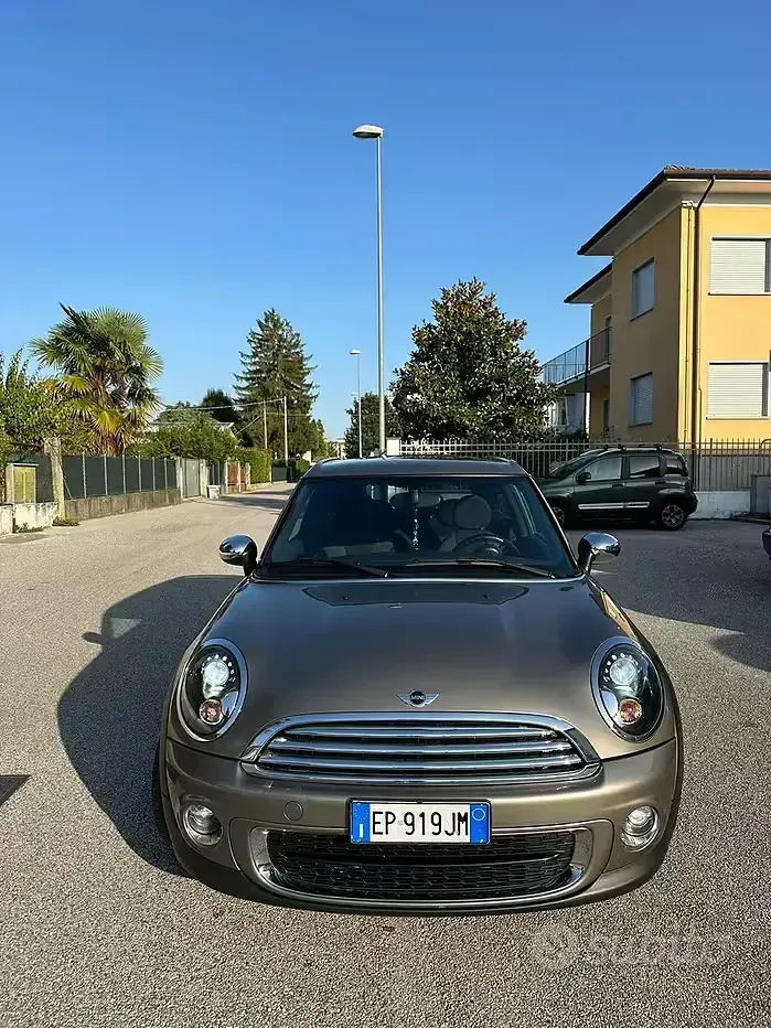 Usata Mini Cooper D Clubman 90 CV (66 kW) 2013 Grigio Station wagon