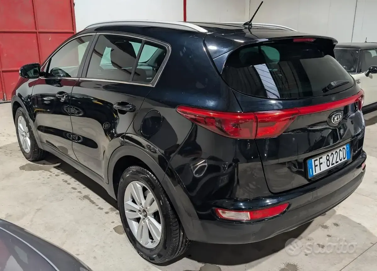 Usata Kia Sportage 115 CV (84 kW) 2016 Nero SUV