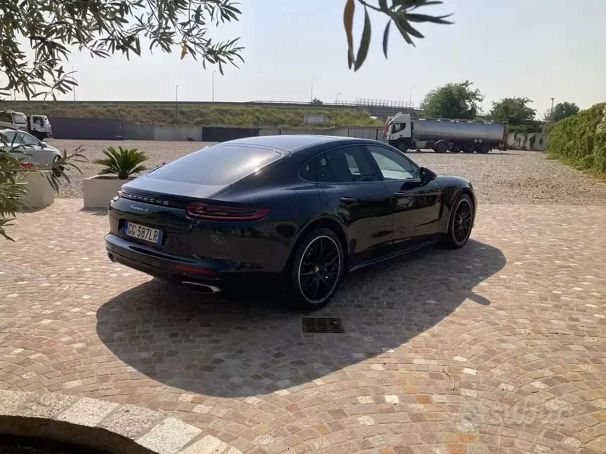 Usata Porsche Panamera 4 Sport 330 CV (242 kW) 2019 Nero Utilitaria
