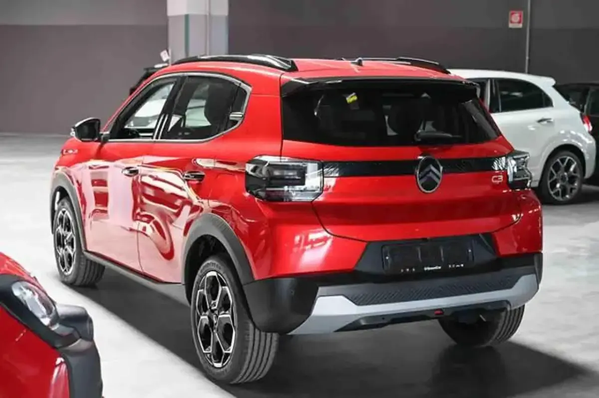 Nuova Citroën C3 101 CV (74 kW) 2026 Rosso SUV