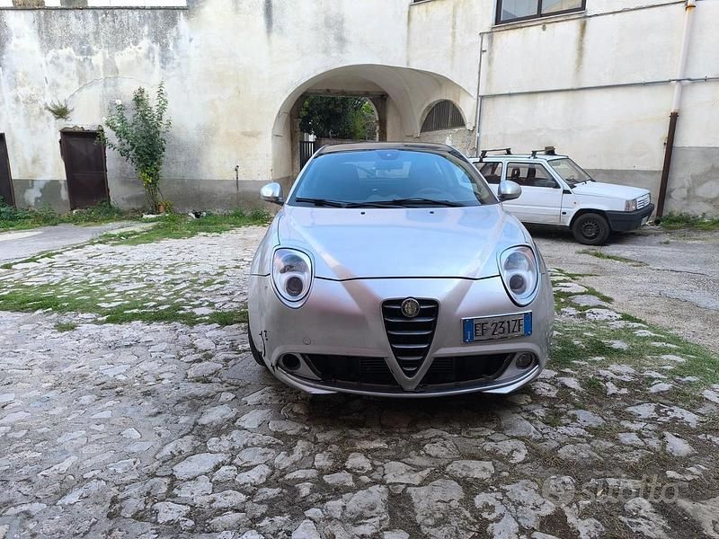 Second-hand Alfa Romeo MiTo 90 CP (66 kW) 2011 Hatchback