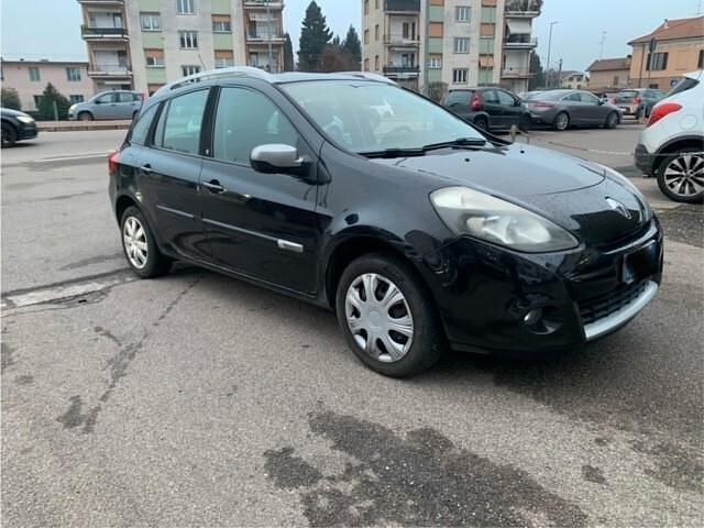Usata Renault Clio GrandTour Dynamique 103 CV (75 kW) 2011 Nero Station wagon