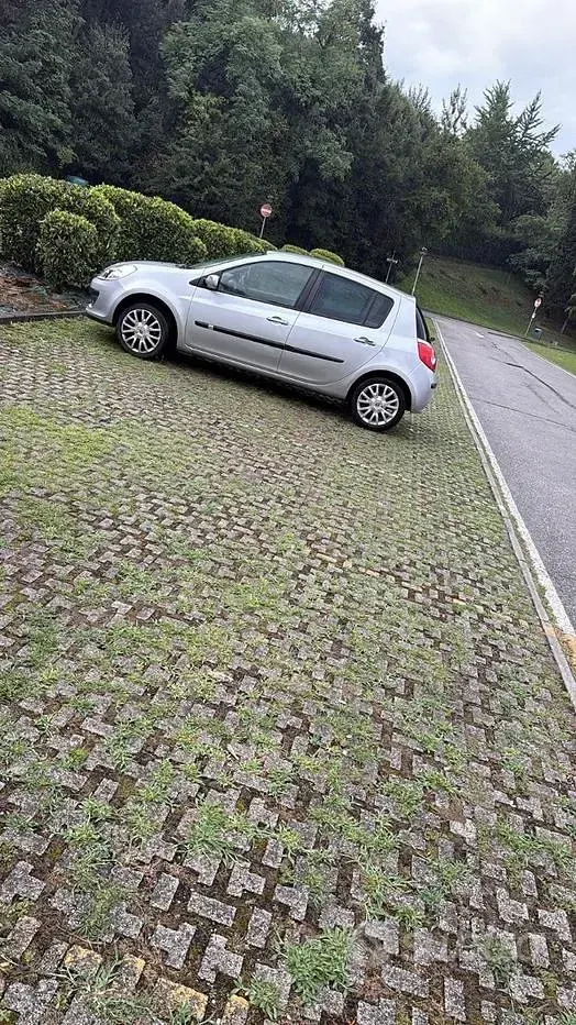 Usata Renault Clio LE 85 CV (62 kW) 2008 Grigio Utilitaria