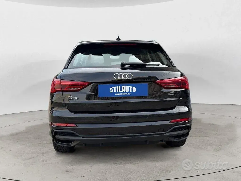 Usata Audi Q3 S-Line 150 CV (110 kW) 2023 Nero metallizzato SUV