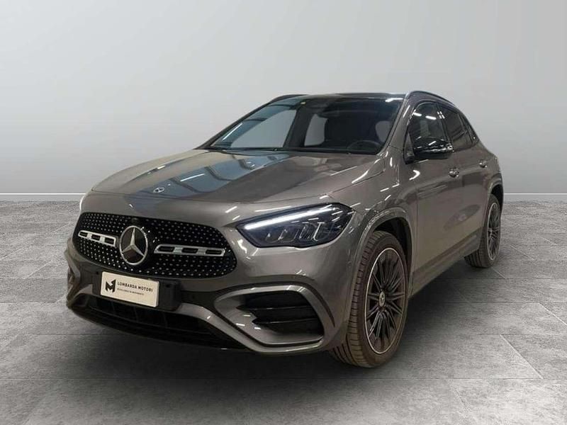 Grigio Usata 2023 Mercedes GLA250 AMG Line Premium Plus SUV | 39.900 € (Buon prezzo) - Immagine 1/4