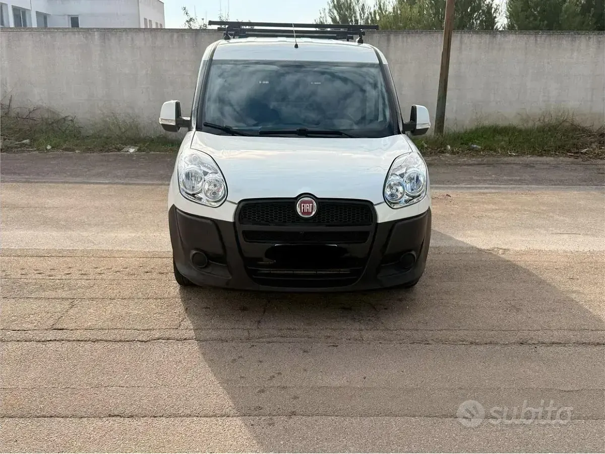 Usata Fiat Doblò 103 CV (75 kW) 2016 Bianco Monovolume