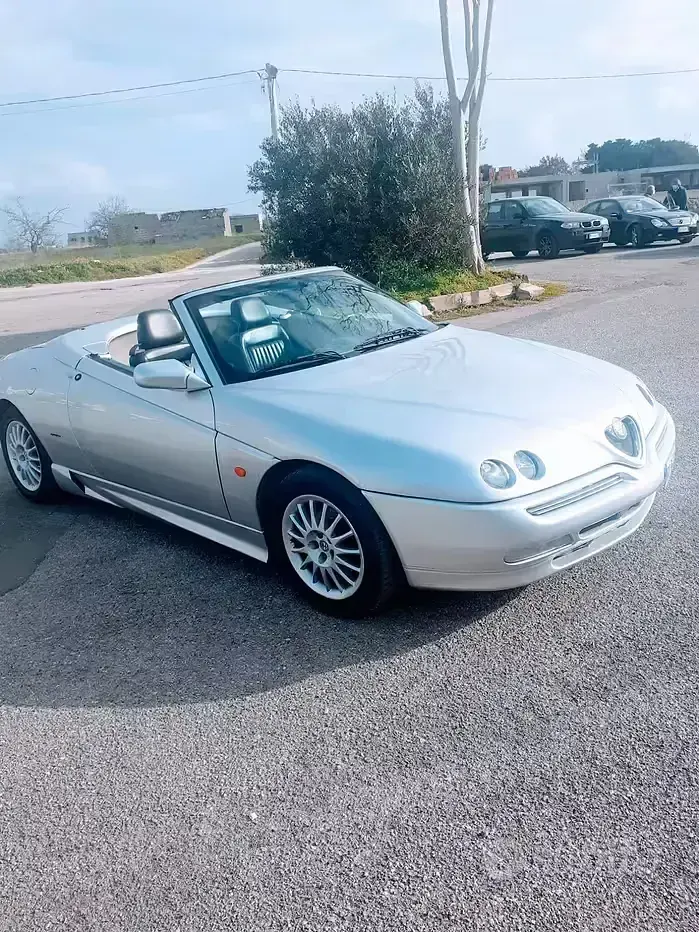 Usata Alfa Romeo Spider 155 CV (114 kW) 1999 Cabrio