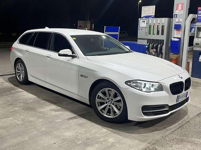 Usata BMW 520 190 CV (139 kW) 2017 Bianco Station wagon