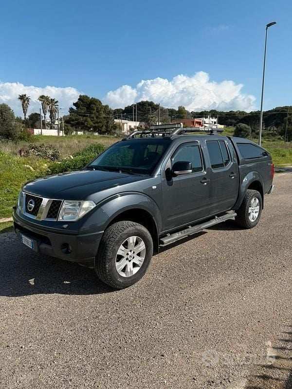 Usata Nissan Navara 174 CV (127 kW) 2007 Blu Pick-up