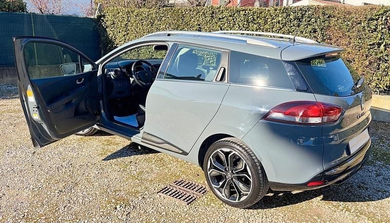 Usata Renault Clio GrandTour 89 CV (65 kW) 2019 Grigio Station wagon