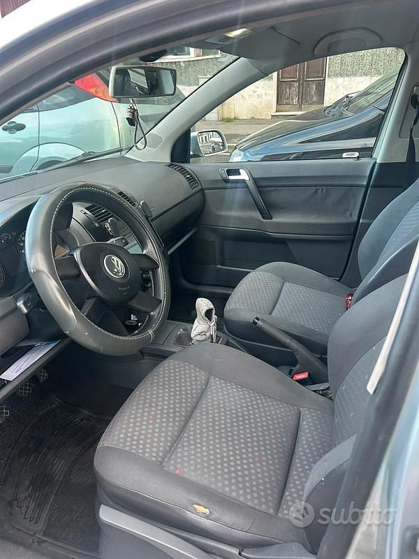 Usata VW Polo 2004 Grigio Utilitaria