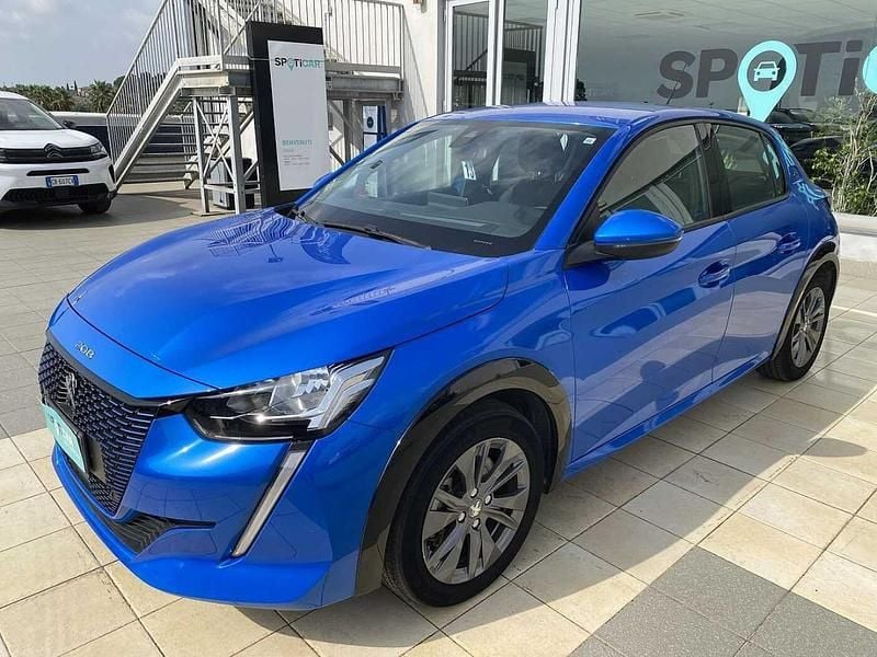 Blu Usata 2020 Peugeot e-208 Allure Due volumi | 14.900 € (Buon prezzo) - Immagine 1/4