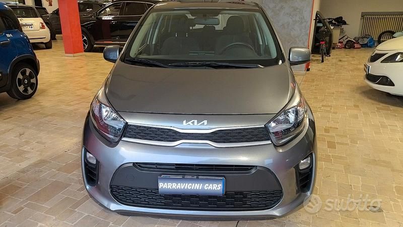 Grigio Usata 2022 Kia Picanto X-Line Utilitaria | 8900 € (Super prezzo) - Immagine 1/4