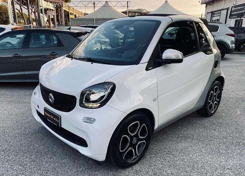 Bianco Usata 2019 Smart ForTwo Cabrio Cabrio | 12.950 € (Super prezzo) - Immagine 1/4