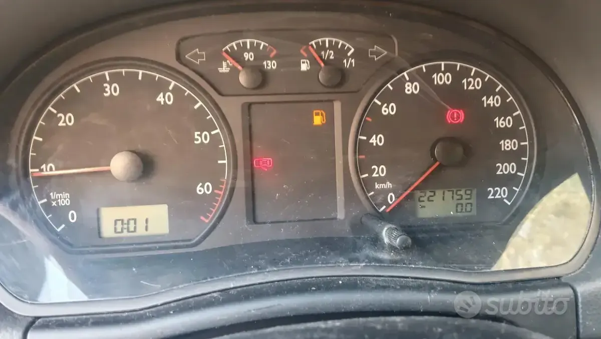 Usata VW Polo Trendline 75 CV (55 kW) 2002 Grigio Berlina