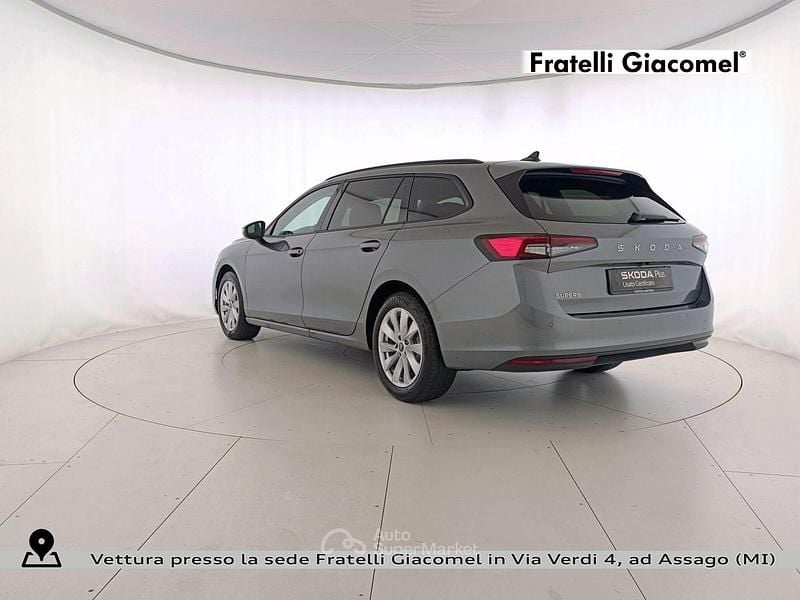 Usata Skoda Superb Selection 150 CV (110 kW) 2025 Grigio graphite metallizzato Station wagon