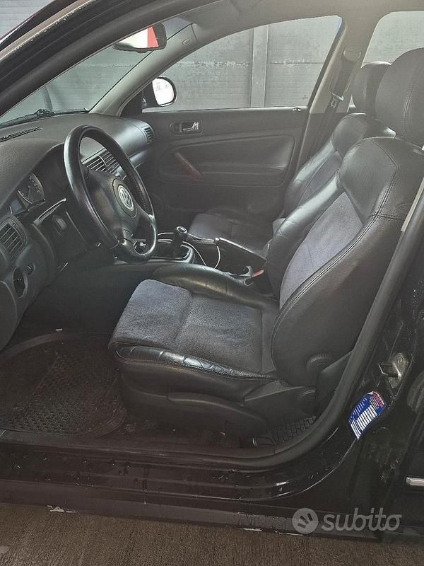 Usata VW Passat 136 CV (100 kW) 2004 Nero Station wagon