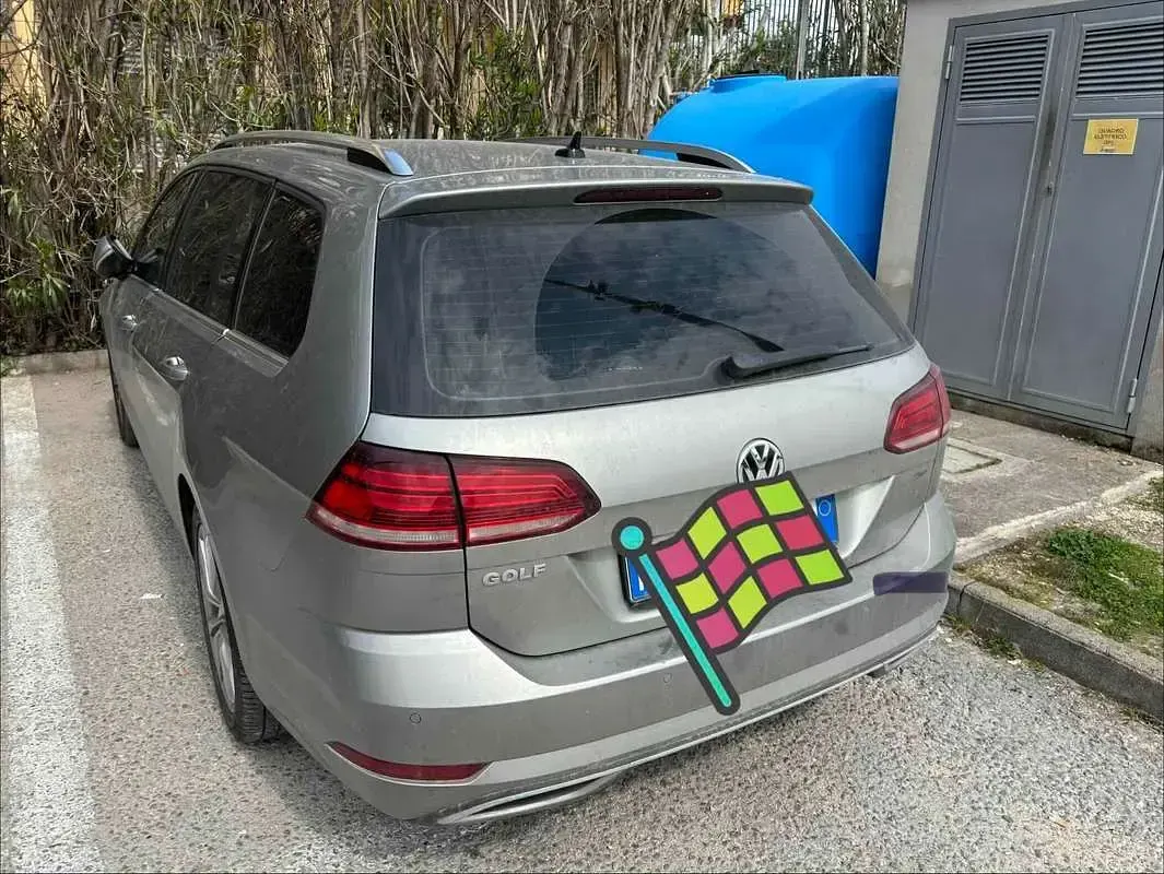 Second-hand VW Golf VII Executive 116 CP (85 kW) 2020 Argintiu Break