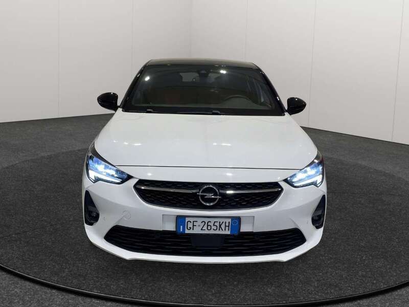 Usata Opel Corsa-e GS Line 56 kW (77 CV) 2021 Bianco Utilitaria