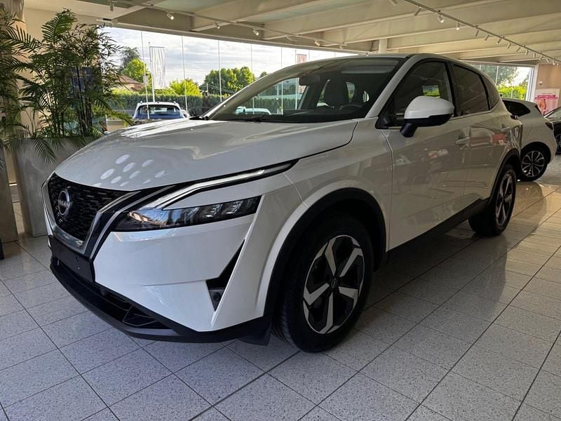 Usata Nissan Qashqai N-Connecta 140 CV (102 kW) 2024 Bianco perlato SUV
