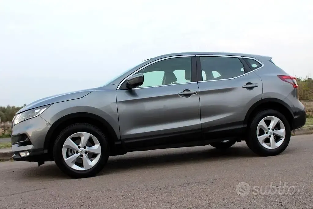 Usata Nissan Qashqai 116 CV (85 kW) 2019 Grigio SUV