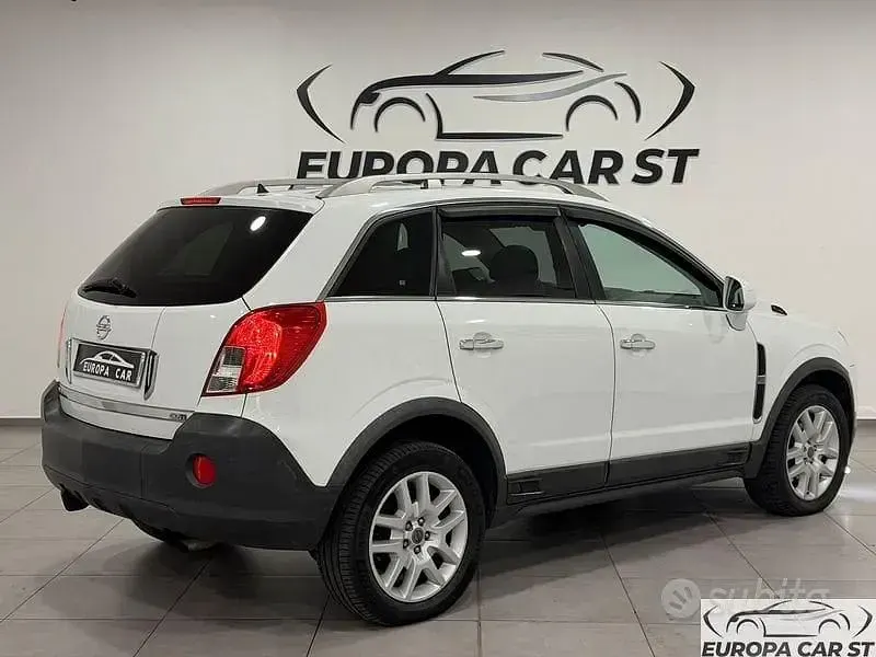 Usata Opel Antara Cosmo 163 CV (119 kW) 2011 Bianco SUV