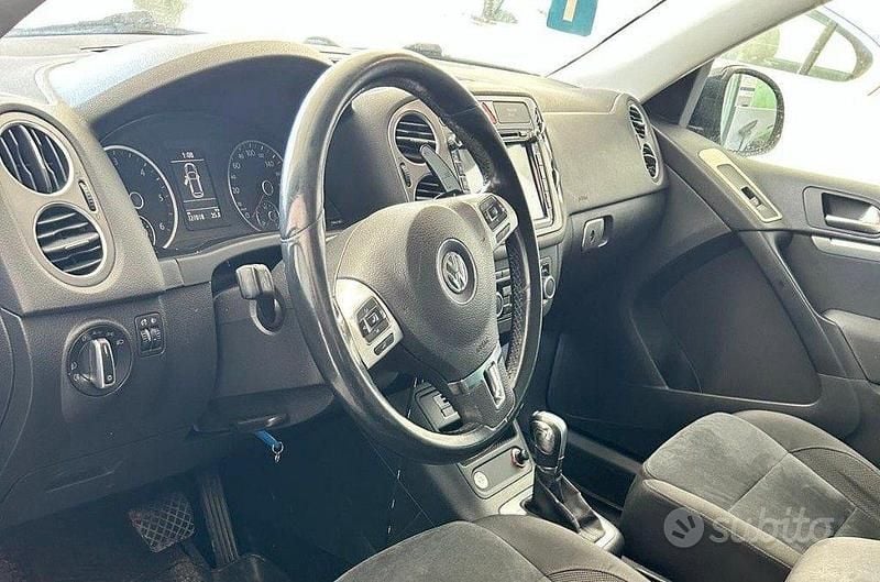 Usata VW Tiguan R-line 140 CV (102 kW) 2010 Verde SUV