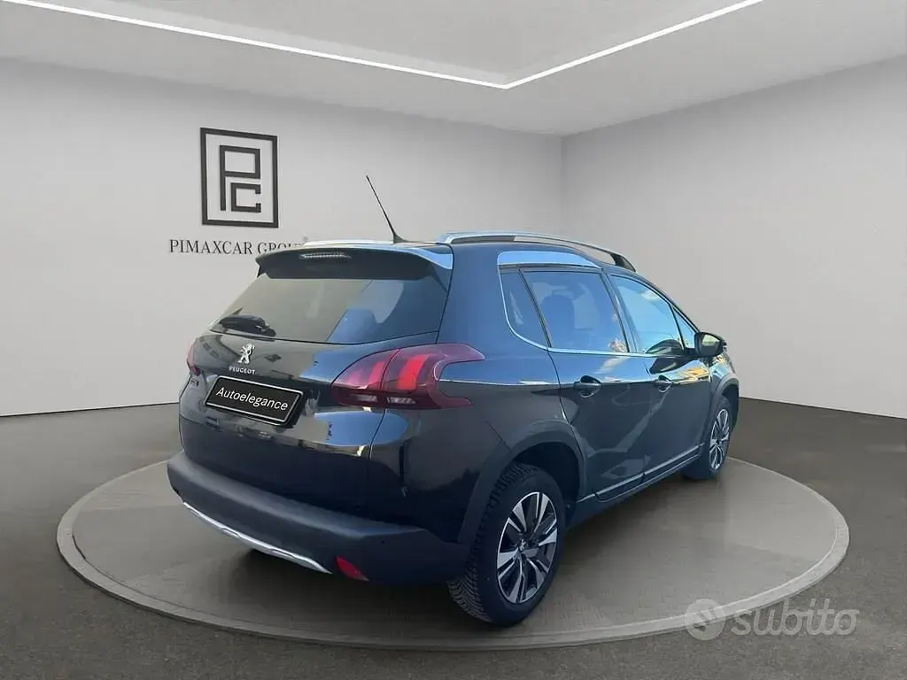 Usata Peugeot 2008 Allure 83 CV (61 kW) 2019 Nero SUV