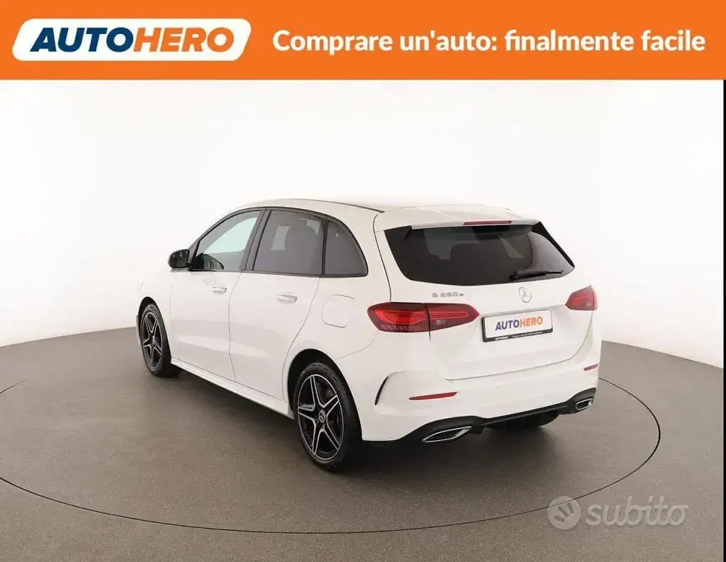 Usata Mercedes B250 AMG line 163 CV (119 kW) 2023 Bianco Utilitaria