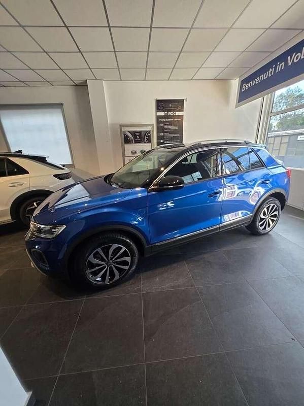 Usata VW T-Roc Style 110 CV (80 kW) 2022 Blu/azzurro SUV