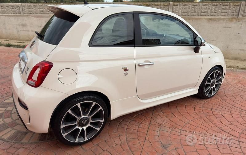 Usata Abarth 595 Turismo 165 CV (121 kW) 2018 Bianco Utilitaria