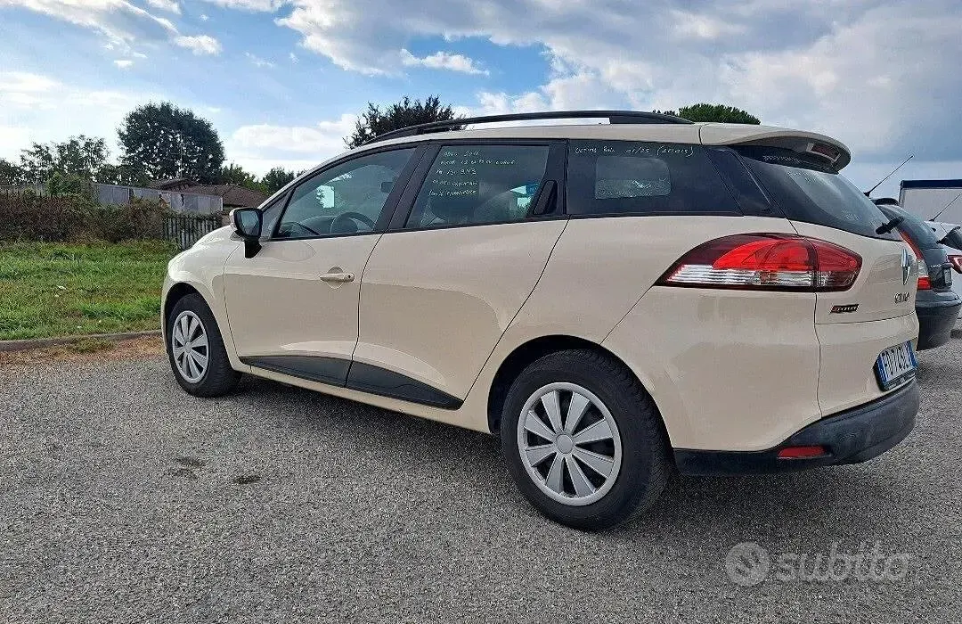 Usata Renault Clio Life 73 CV (53 kW) 2016 Bianco Station wagon