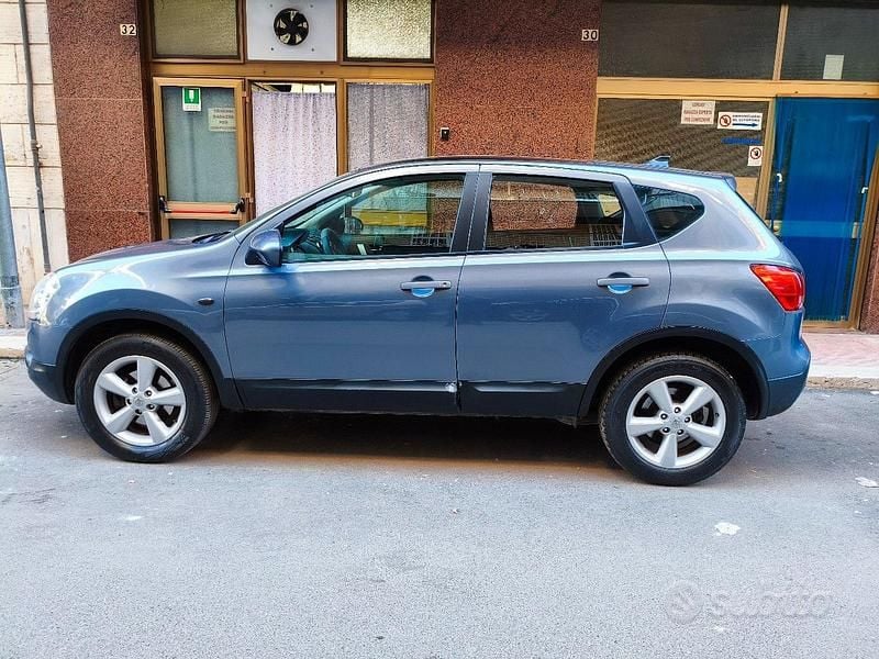 Usata Nissan Qashqai Tekna 110 CV (80 kW) 2007 Grigio SUV