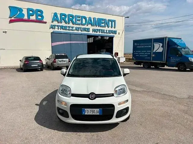 Usata Fiat Panda Lounge 80 CV (58 kW) 2016 Bianco Utilitaria