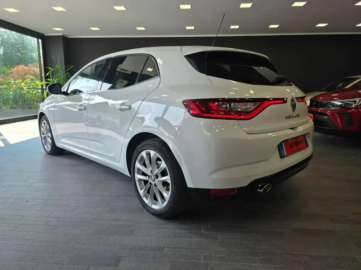 Usata Renault Mégane IV Intens 110 CV (80 kW) 2018 Bianco Berlina