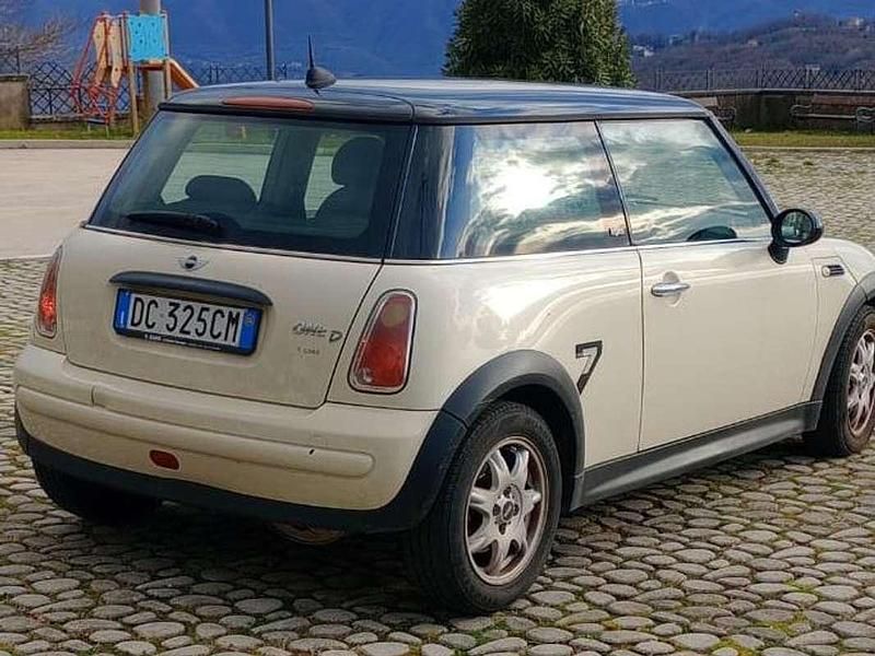 Usata Mini One D Seven 88 CV (64 kW) 2006 Utilitaria