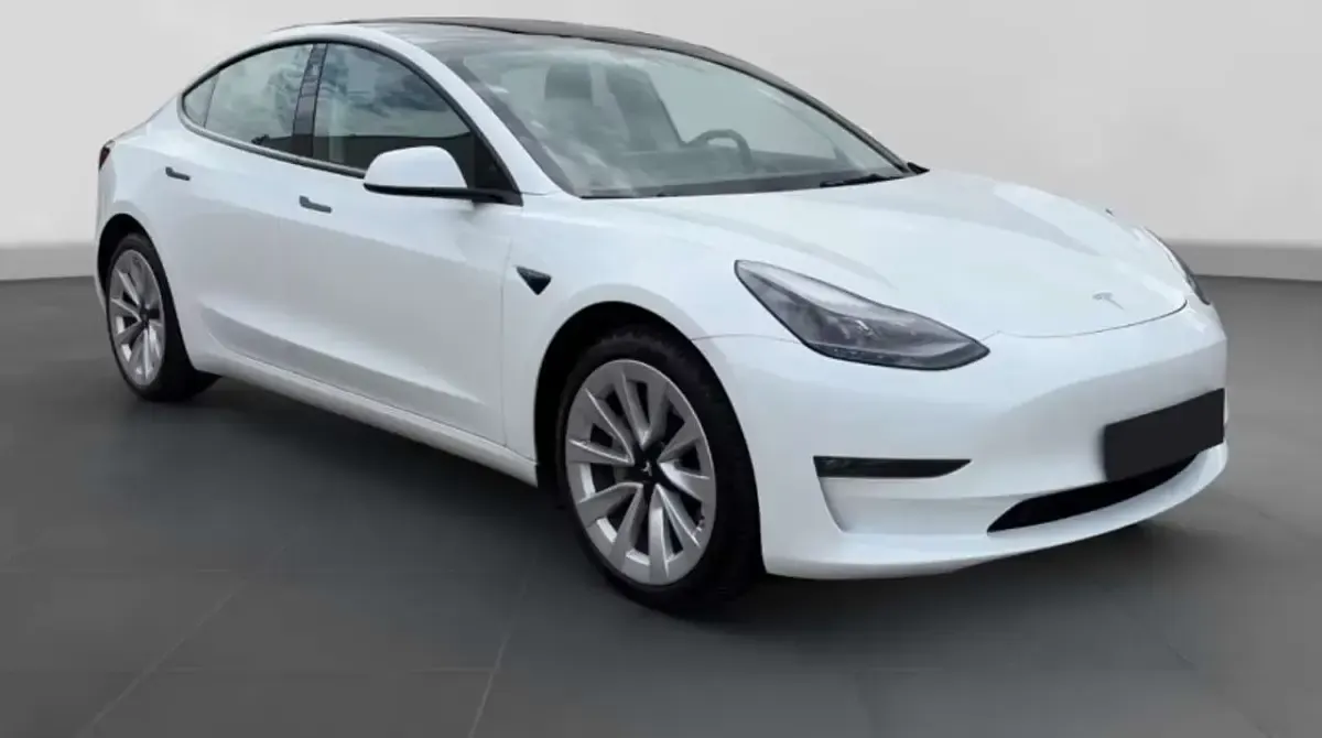 Usata Tesla Model 3 152 kW (208 CV) 2022 Bianco Berlina